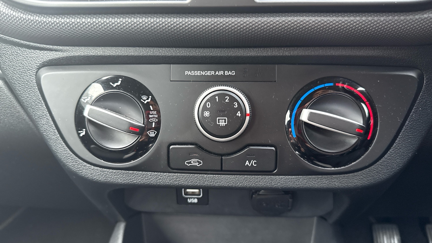 Used Hyundai i10 2021 for sale - 76517531: Photo 25