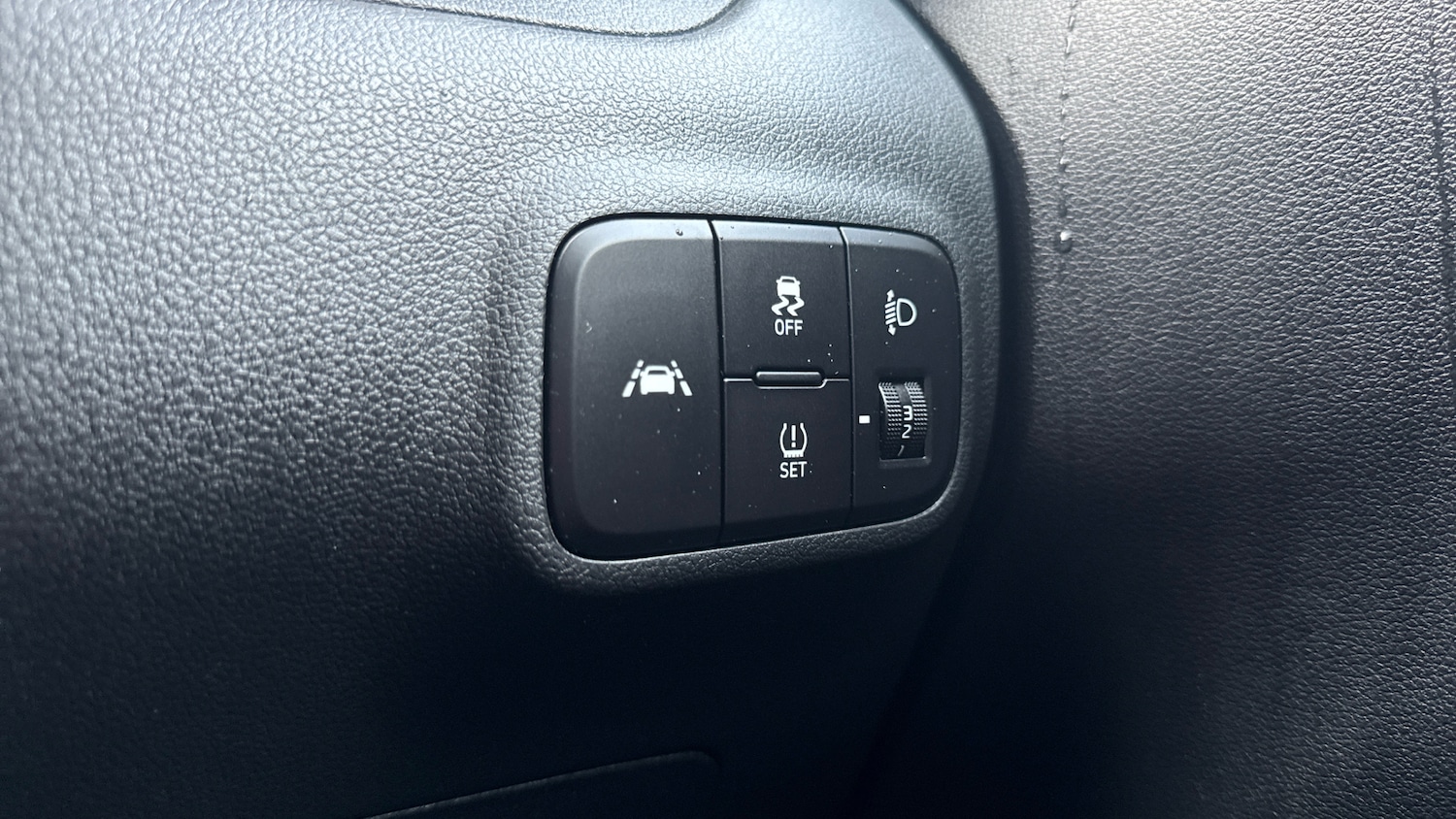 Used Hyundai i10 2021 for sale - 76517531: Photo 35