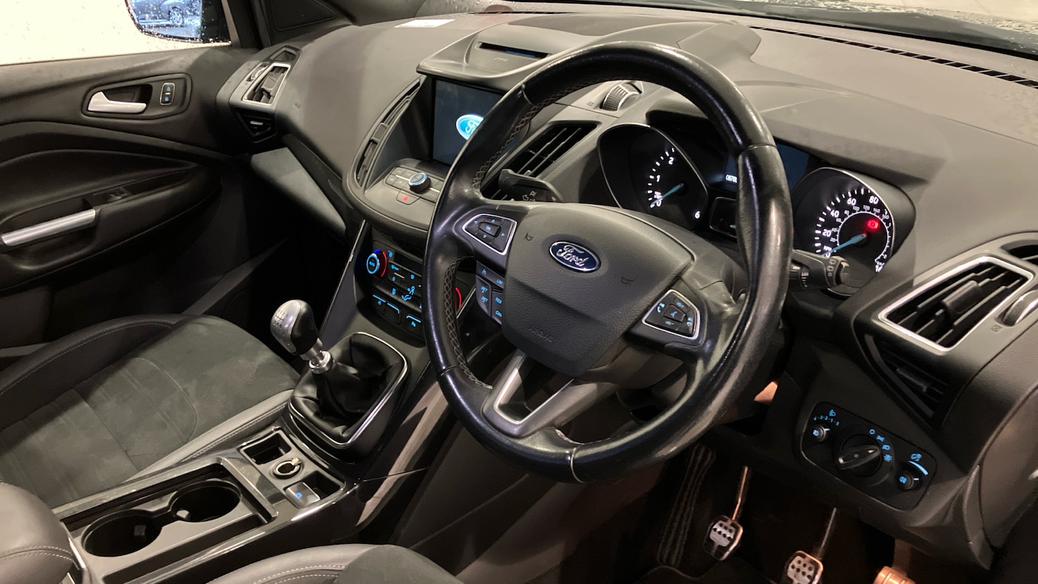 Used Ford Kuga 2017 for sale - 77296401: Photo 11