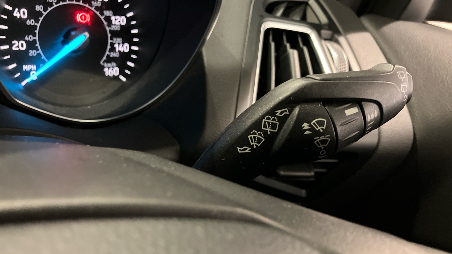 Used Ford Kuga 2017 for sale - 77296401: Photo 31