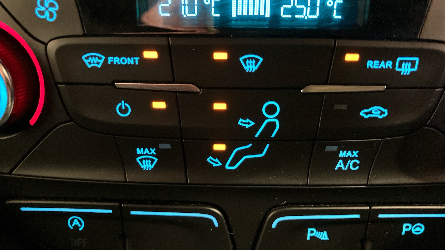 Used Ford Kuga 2017 for sale - 77296401: Photo 35