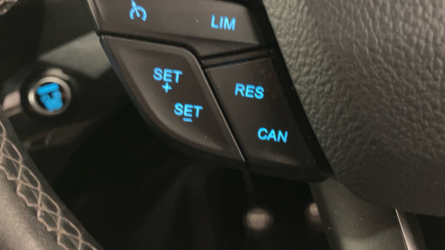 Used Ford Kuga 2017 for sale - 77296401: Photo 43