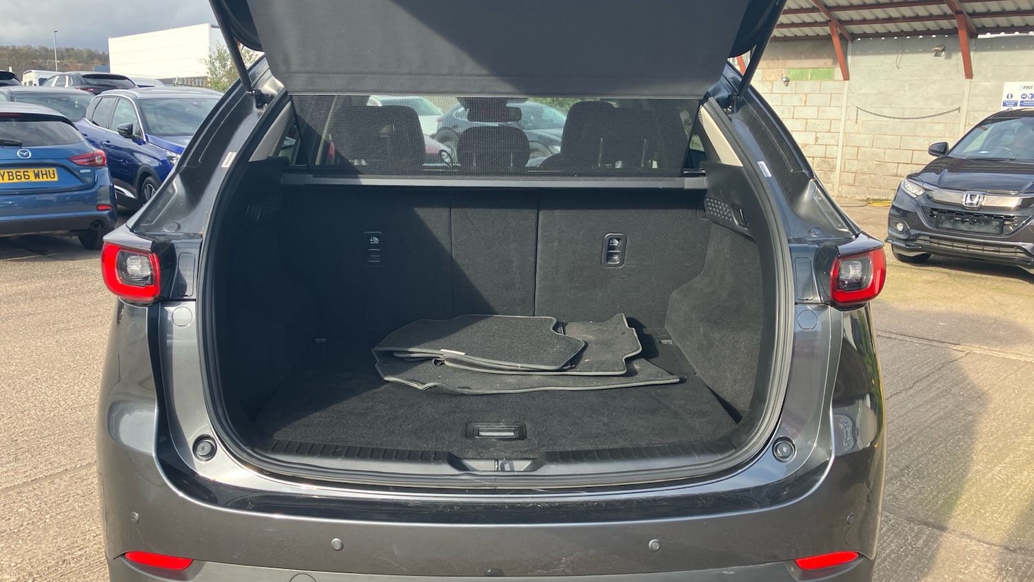 Used Mazda CX-5 2023 for sale - 78038559: Photo 4