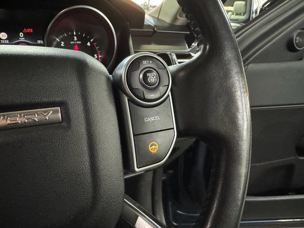 Used Land Rover Discovery 2017 for sale - 76396432: Photo 22