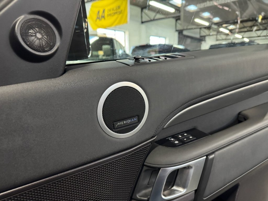 Used Land Rover Discovery 2017 for sale - 76396432: Photo 26