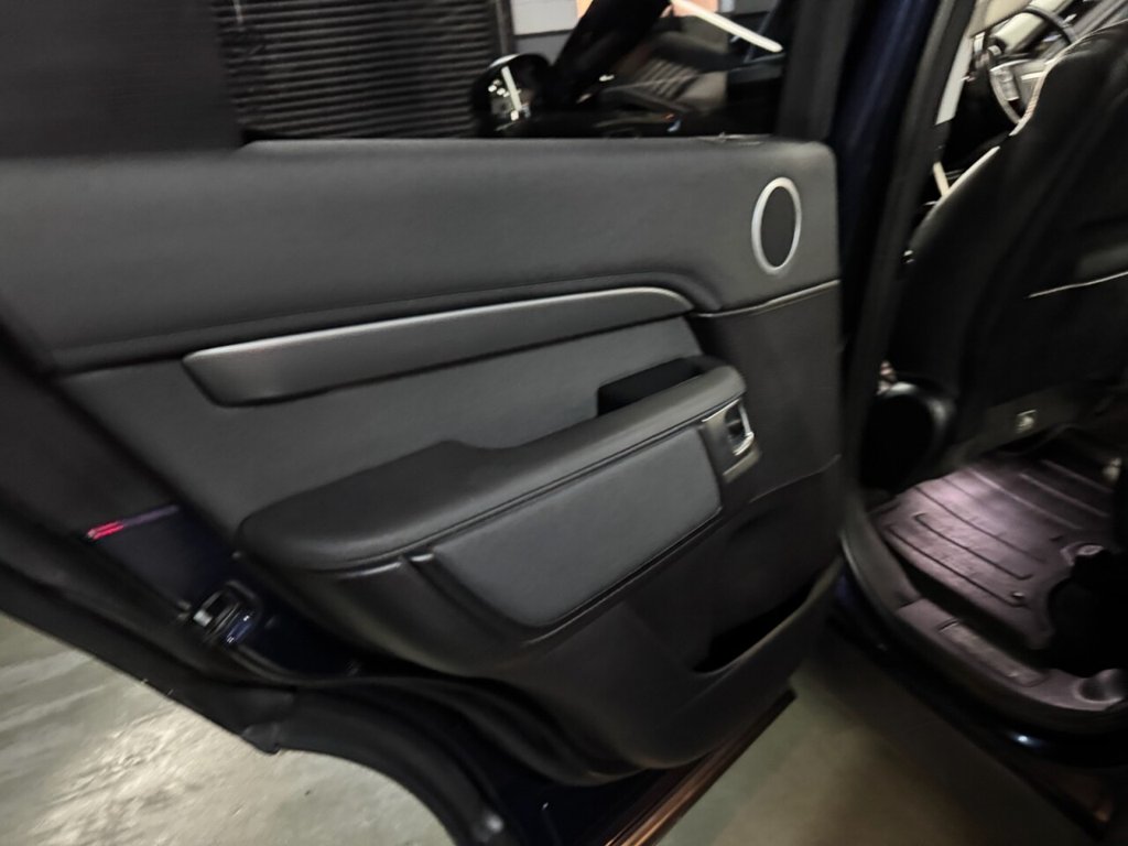 Used Land Rover Discovery 2017 for sale - 76396432: Photo 32