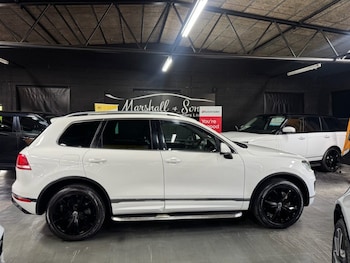 Used Volkswagen Touareg 2015 for sale - 79370743: Photo