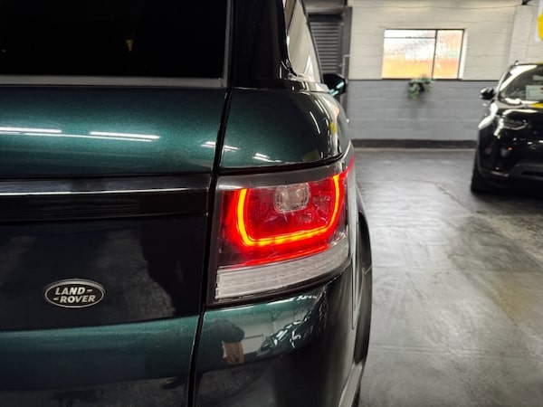 Used Land Rover Range Rover Sport 2015 for sale - 76223860: Photo 12