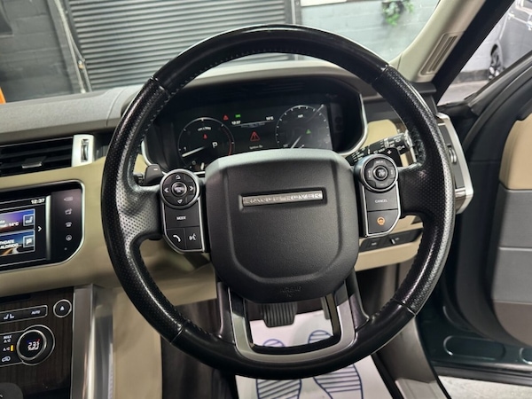 Used Land Rover Range Rover Sport 2015 for sale - 76223860: Photo 32