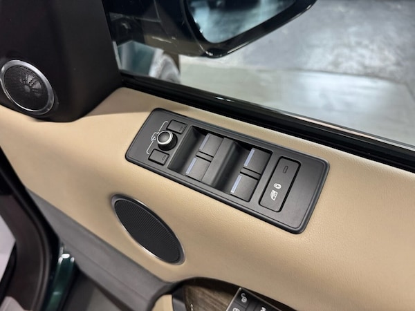 Used Land Rover Range Rover Sport 2015 for sale - 76223860: Photo 34