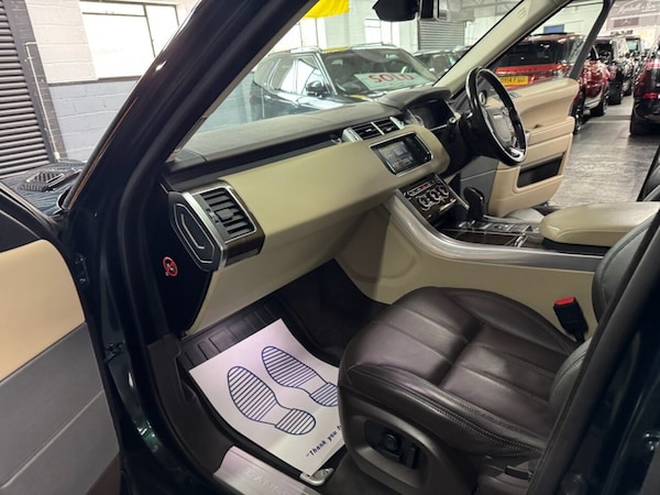 Used Land Rover Range Rover Sport 2015 for sale - 76223860: Photo 44