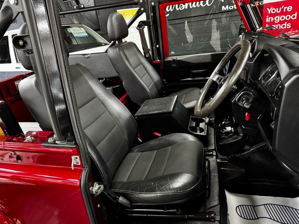 Used Land Rover Defender 90 2013 for sale - 77967611: Photo 23