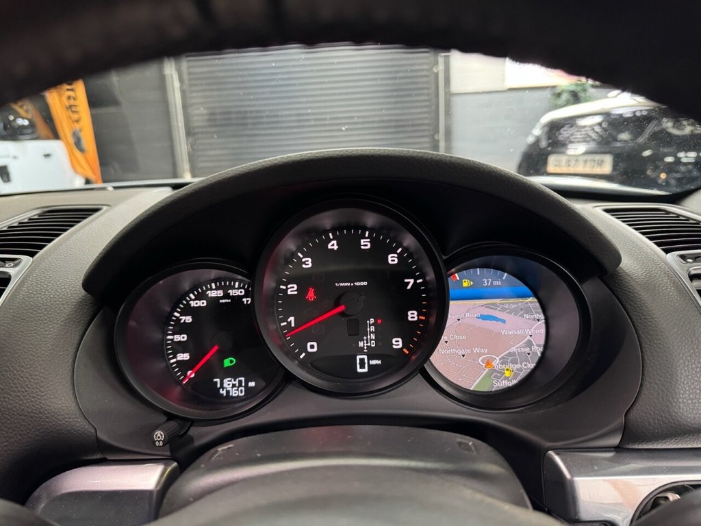 Used Porsche Boxster 2015 for sale - 76235601: Photo 19