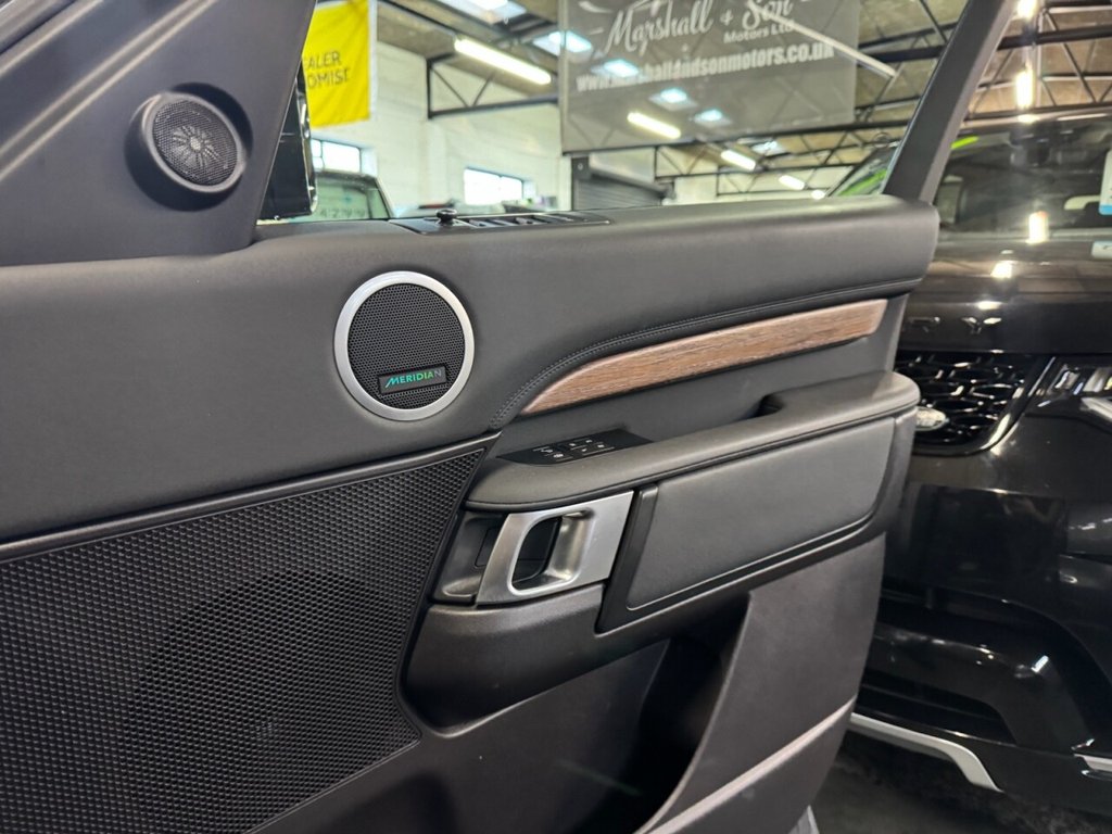 Used Land Rover Discovery 2017 for sale - 76367957: Photo 18
