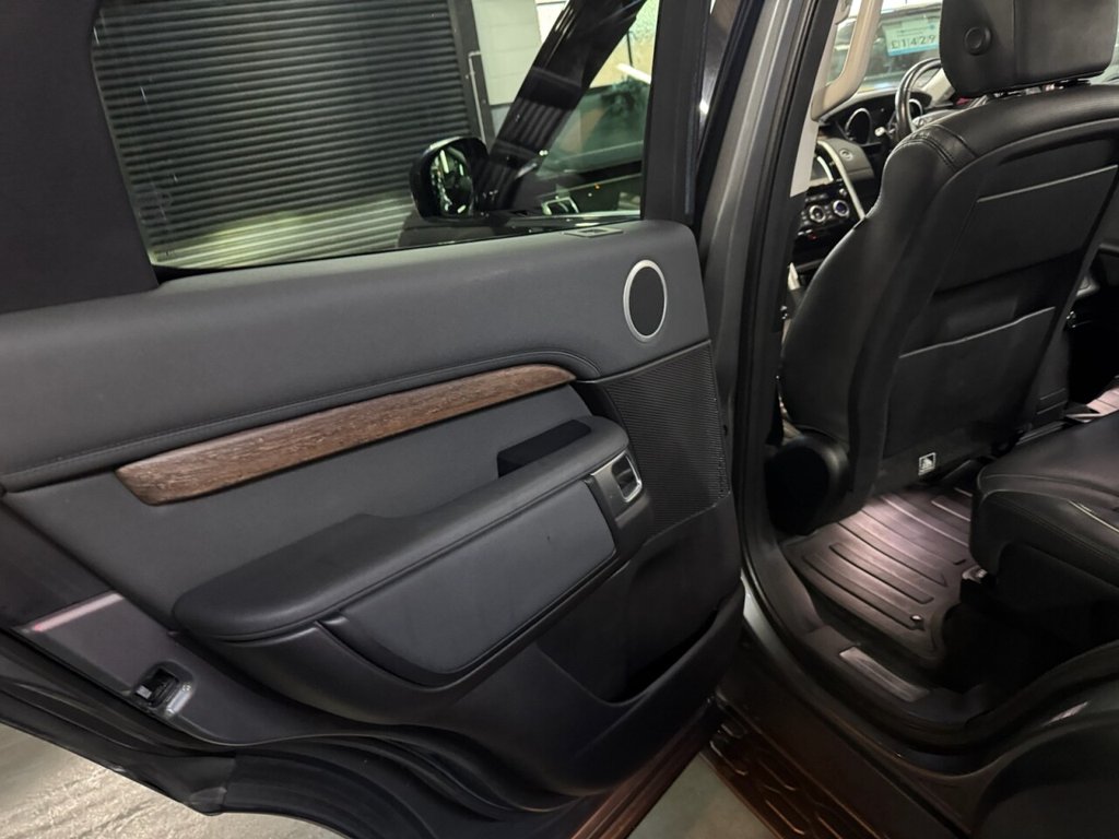 Used Land Rover Discovery 2017 for sale - 76367957: Photo 35