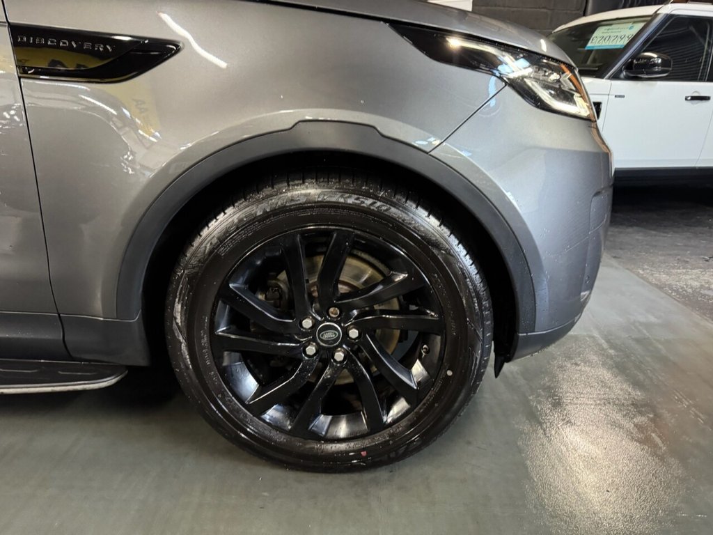 Used Land Rover Discovery 2017 for sale - 76367957: Photo 4