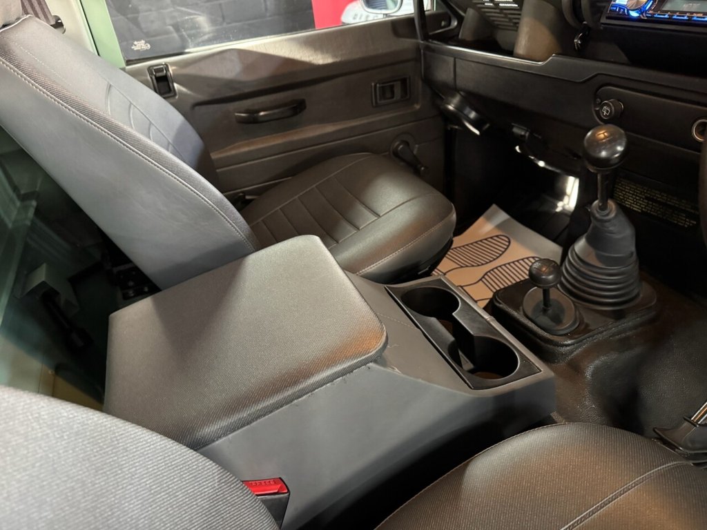 Used Land Rover Defender 1997 for sale - 77667282: Photo 18