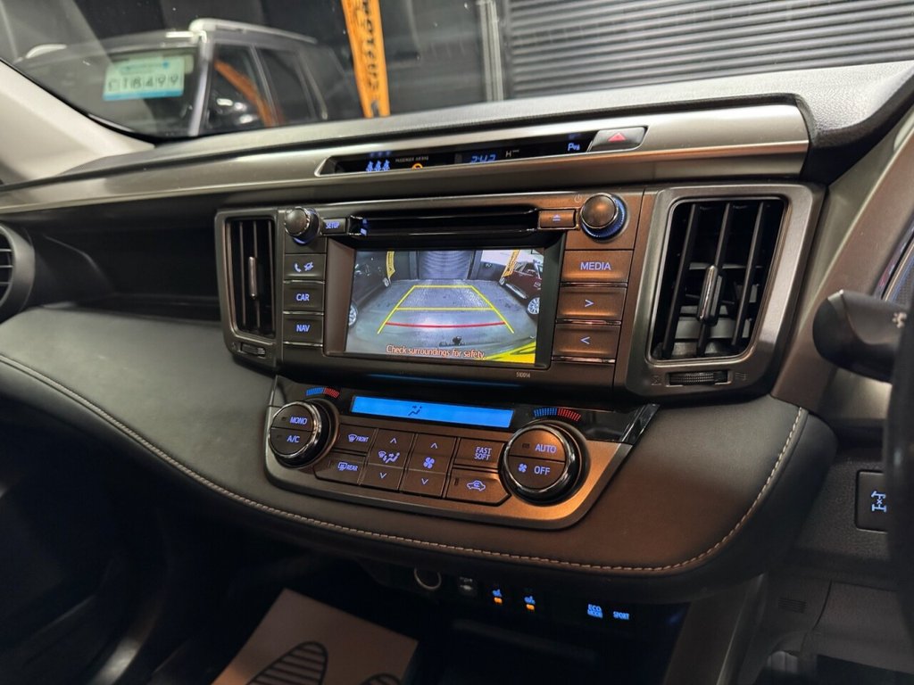 Vehicle 33