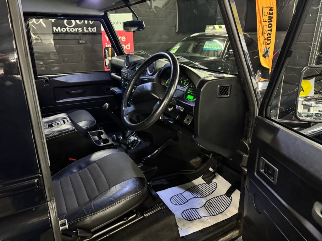 Used Land Rover Defender 90 2011 for sale - 77212819: Photo 16