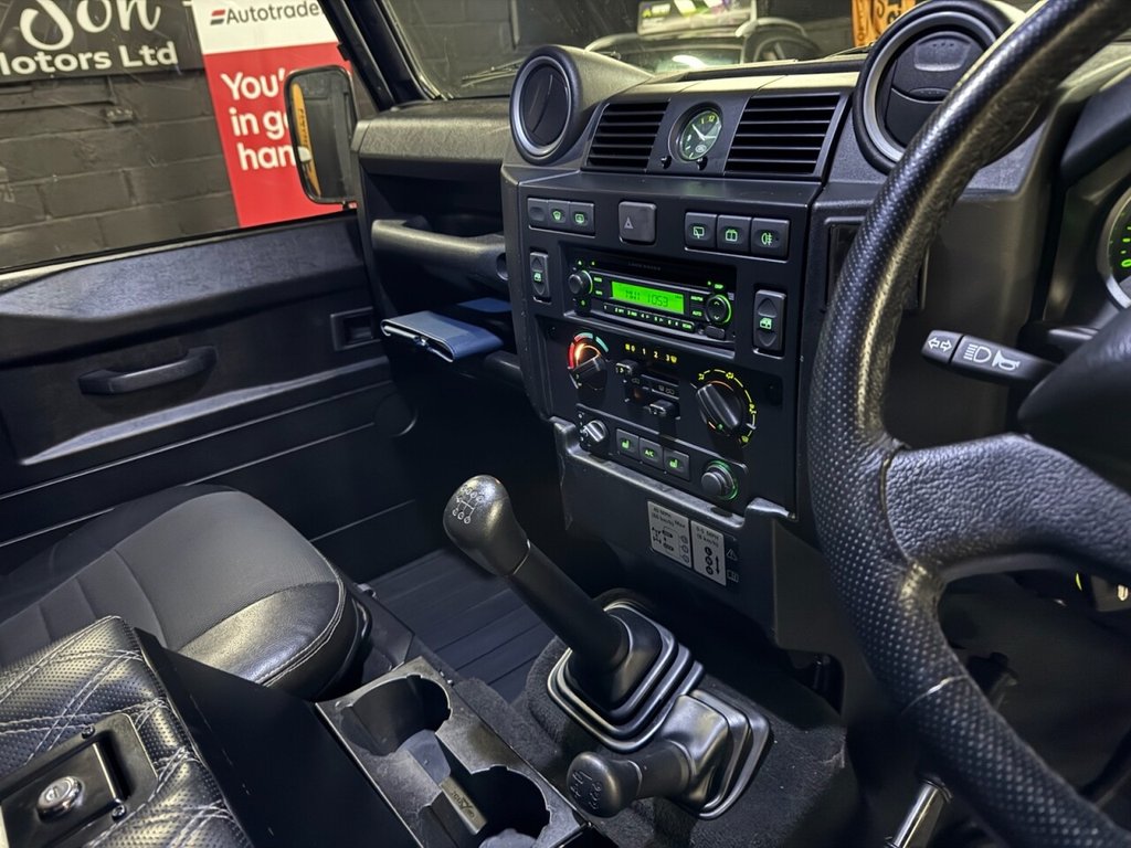 Used Land Rover Defender 90 2011 for sale - 77212819: Photo 21