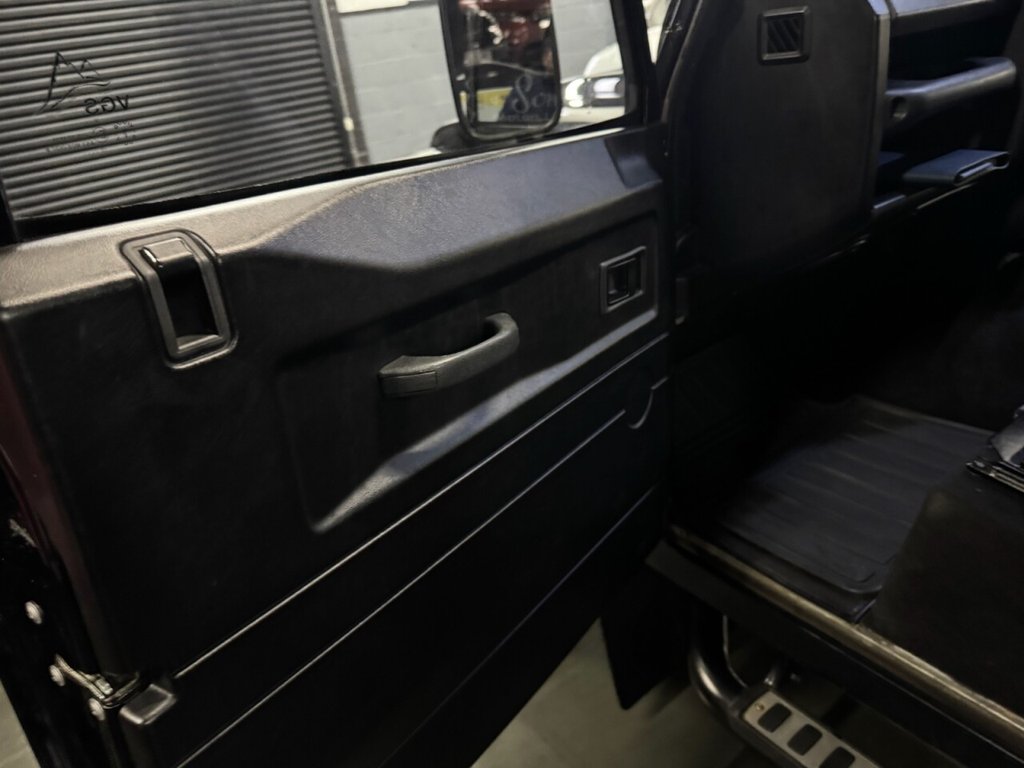 Used Land Rover Defender 90 2011 for sale - 77212819: Photo 26