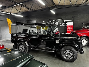 Used Land Rover Defender 110 2011 for sale - 78458234: Photo