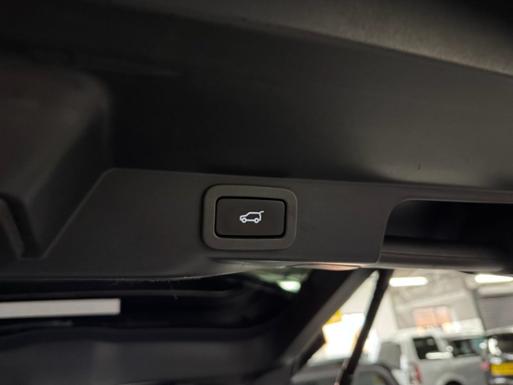 Used Land Rover Range Rover Sport 2017 for sale - 76345592: Photo 37