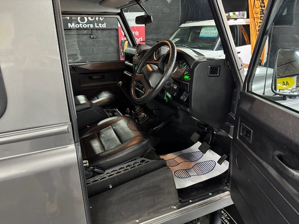 Used Land Rover Defender 2007 for sale - 76304300: Photo 18
