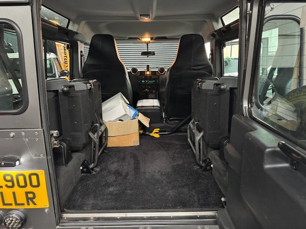 Used Land Rover Defender 2007 for sale - 76304300: Photo 28