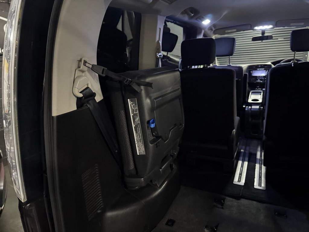 Used Nissan Serena 2023 for sale - 76496164: Photo 18