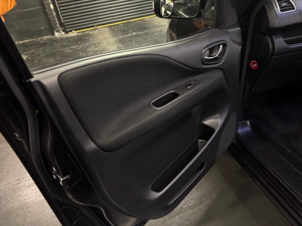 Used Nissan Serena 2023 for sale - 76496164: Photo 23