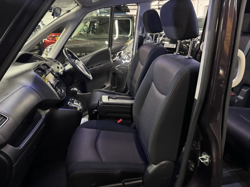 Used Nissan Serena 2023 for sale - 76496164: Photo 24