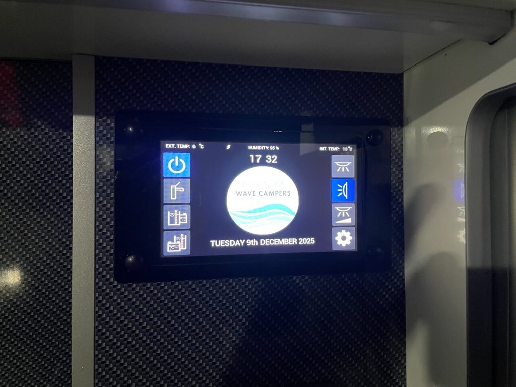 Used Volkswagen Transporter 2020 for sale - 77668895: Photo 42