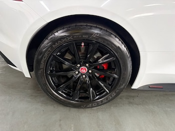 Used Jaguar F-Type 2014 for sale - 79562701: Photo