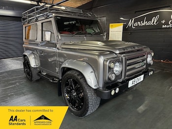 Used Land Rover Defender 90 1985 for sale - 78350040: Photo