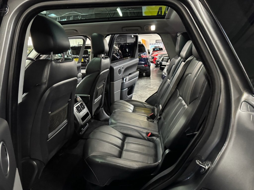 Used Land Rover Range Rover Sport 2017 for sale - 76396327: Photo 35