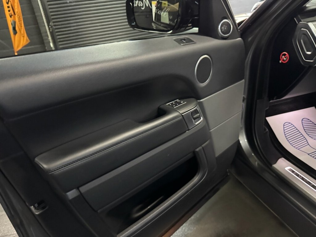 Used Land Rover Range Rover Sport 2017 for sale - 76396327: Photo 38