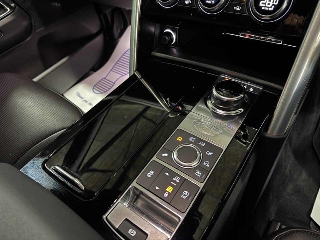 Used Land Rover Discovery 2018 for sale - 76632236: Photo 16