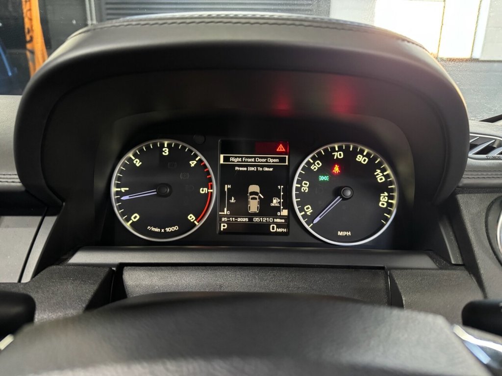 Used Land Rover Discovery 2016 for sale - 76698726: Photo 29