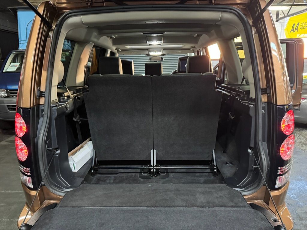 Used Land Rover Discovery 2016 for sale - 76698726: Photo 30