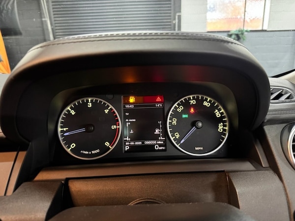 Used Land Rover Discovery 4 2016 for sale - 76081043: Photo 26