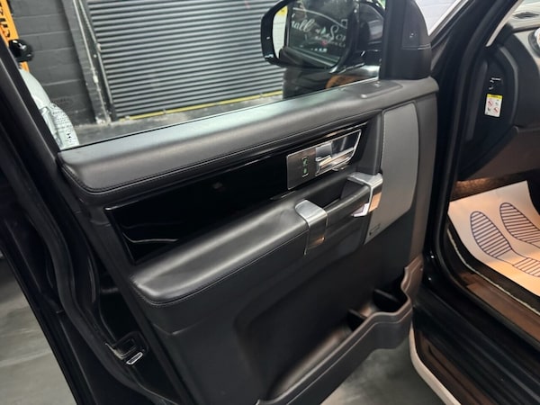 Used Land Rover Discovery 4 2016 for sale - 76081043: Photo 40