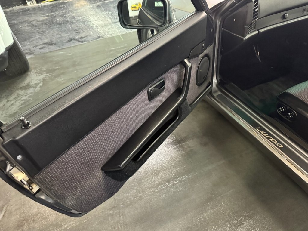 Used Porsche 944 1987 for sale - 76235309: Photo 17