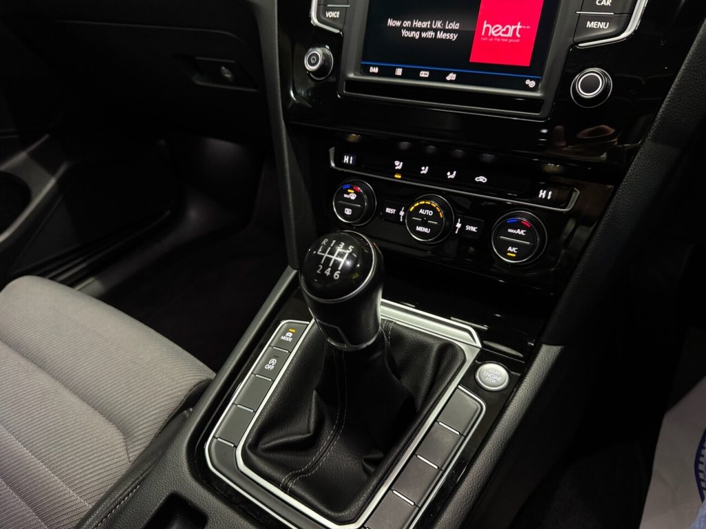 Used Volkswagen Passat 2016 for sale - 76617923: Photo 24