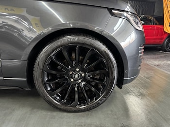 Used Land Rover Range Rover 2018 for sale - 76009274: Photo