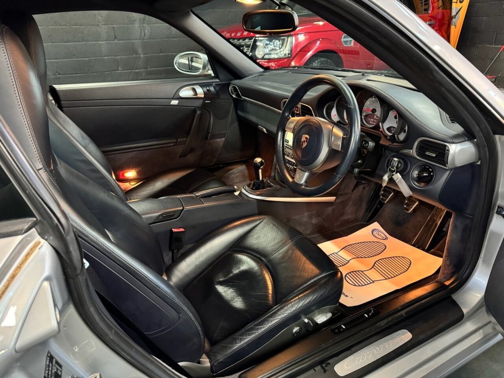 Used Porsche 911 2004 for sale - 77936426: Photo 24