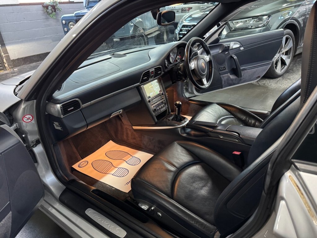 Used Porsche 911 2004 for sale - 77936426: Photo 30