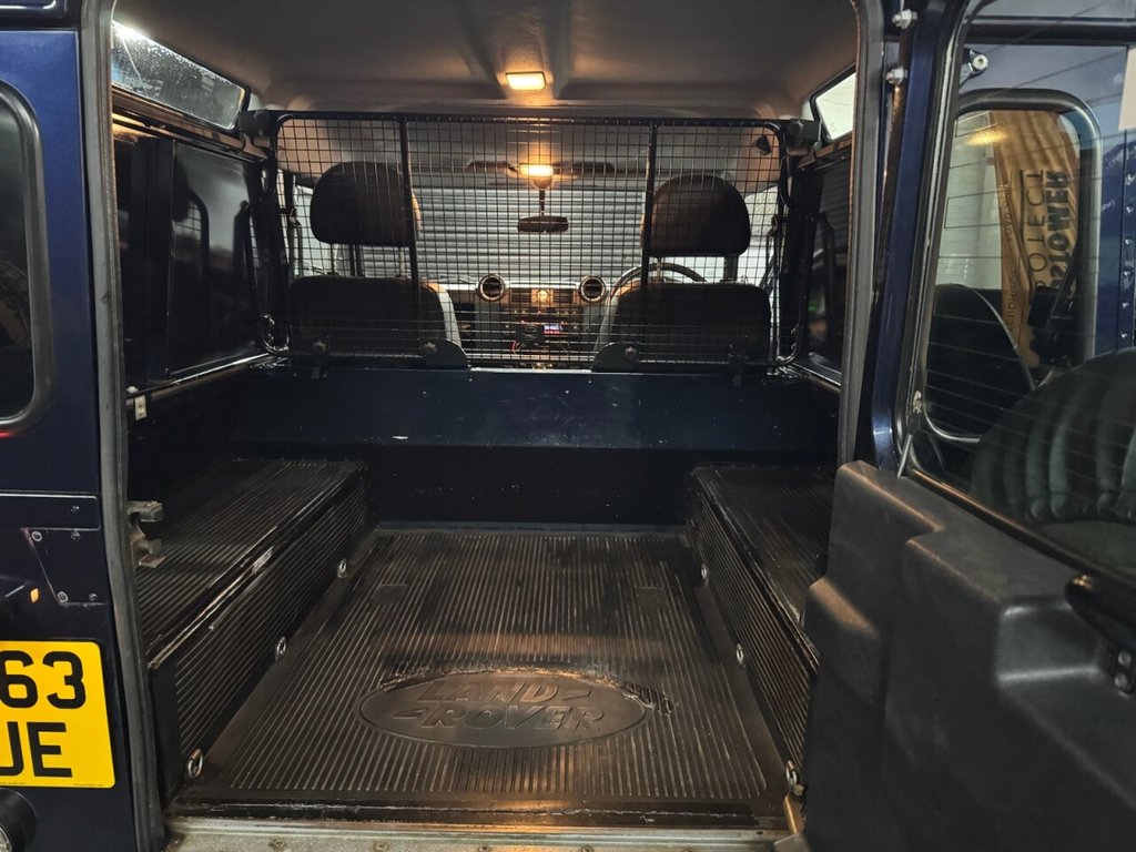 Used Land Rover Defender 90 2013 for sale - 76724924: Photo 24