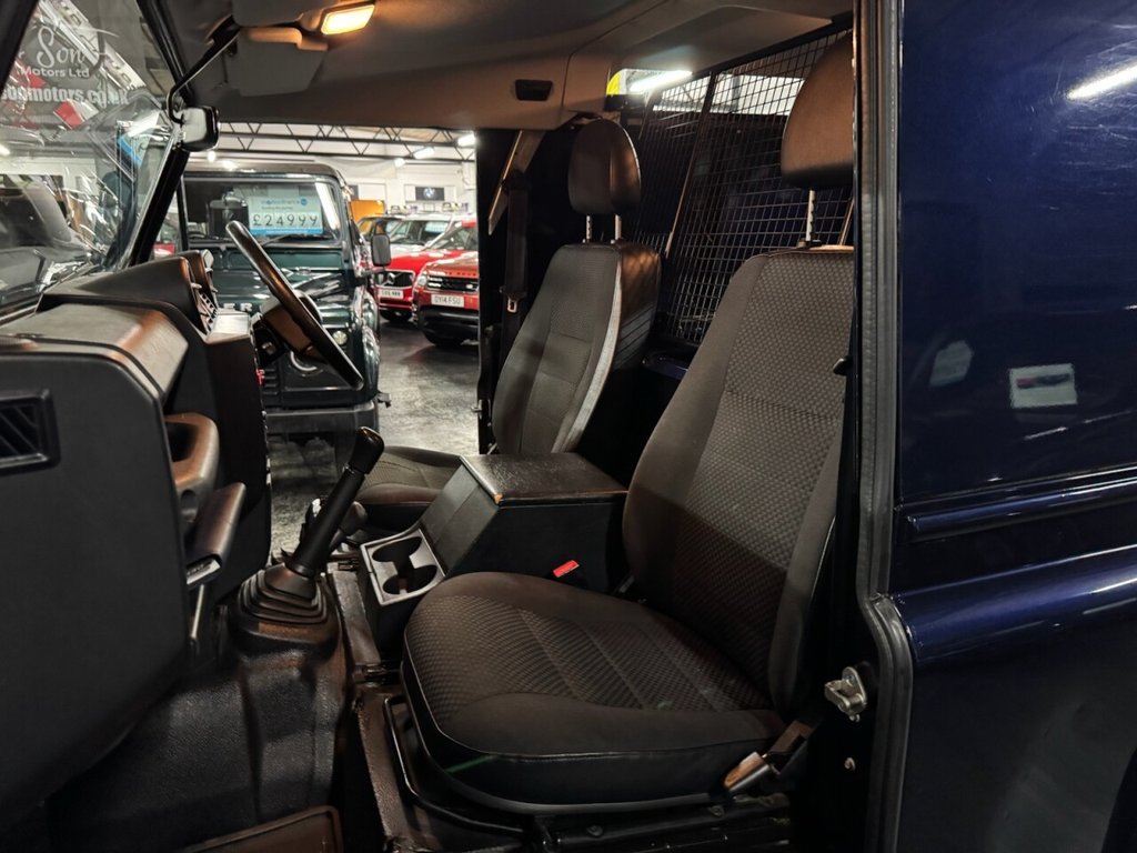 Used Land Rover Defender 90 2013 for sale - 76724924: Photo 26