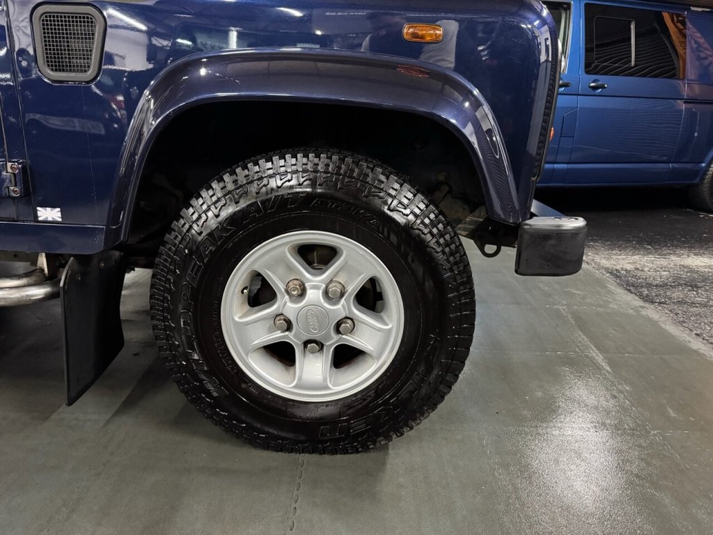 Used Land Rover Defender 90 2013 for sale - 76724924: Photo 5